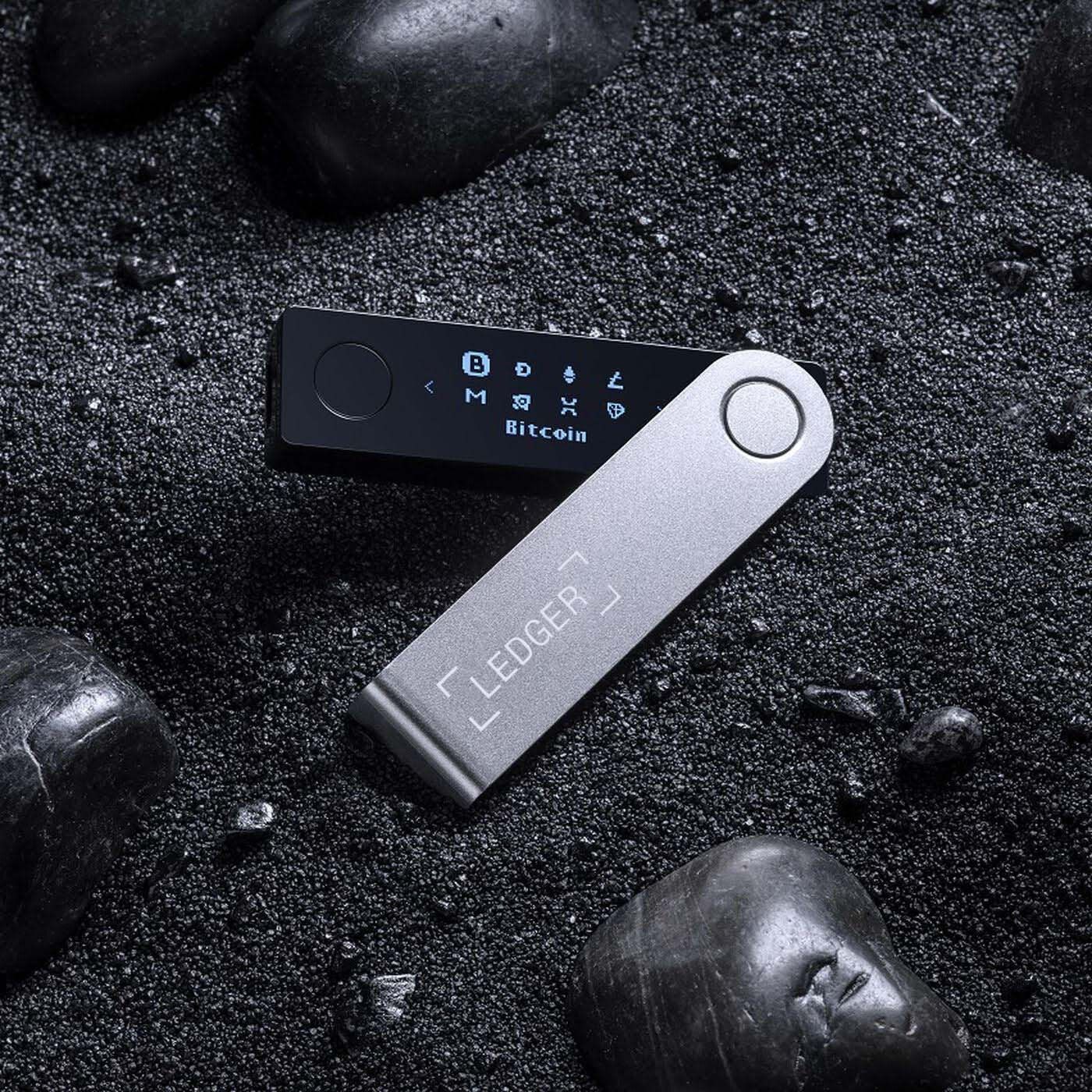 Ledger Nano S Plus - crypto - maskinvarelommebok